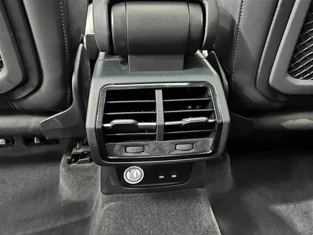 Audi Q3 2022 — фото 15
