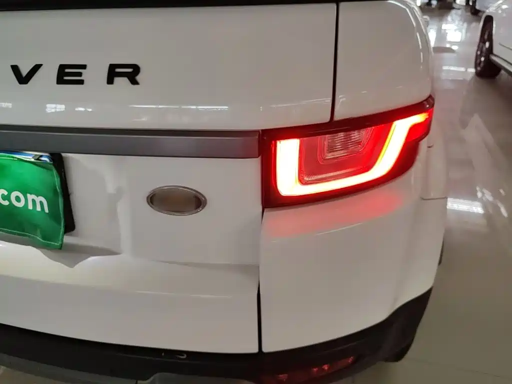 Land Rover Range Rover Evoque 2018 — фото 8