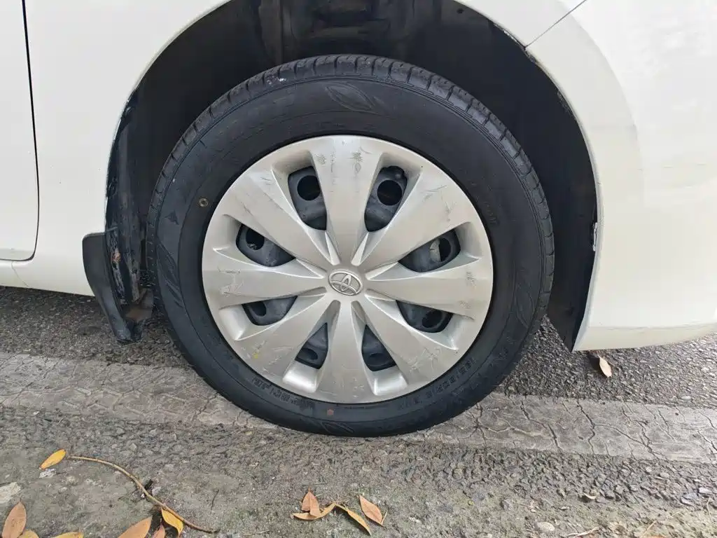 Toyota Yaris L 2018 — фото 8