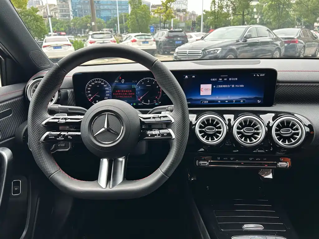 Mercedes-Benz A-Class 2025 — фото 9
