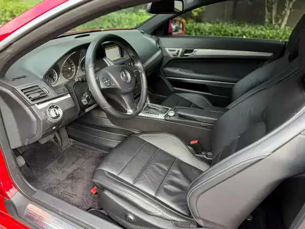 Mercedes-Benz E-Class 2011