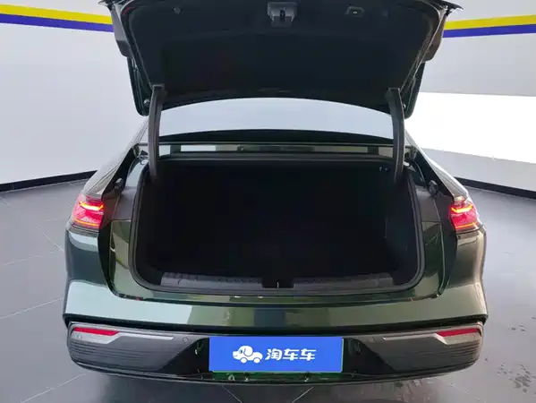 Geely Galaxy Starshine 8 2025