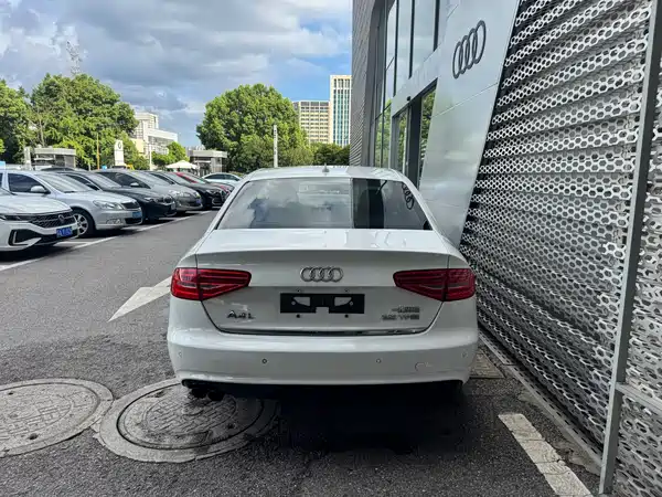 Audi A4L 2013