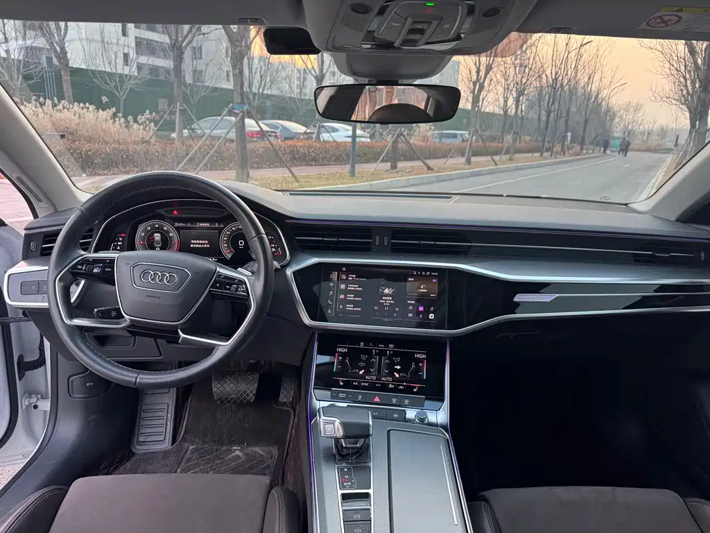 Audi A7L 2023 — фото 8