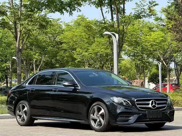 Mercedes-Benz E-Class 2018