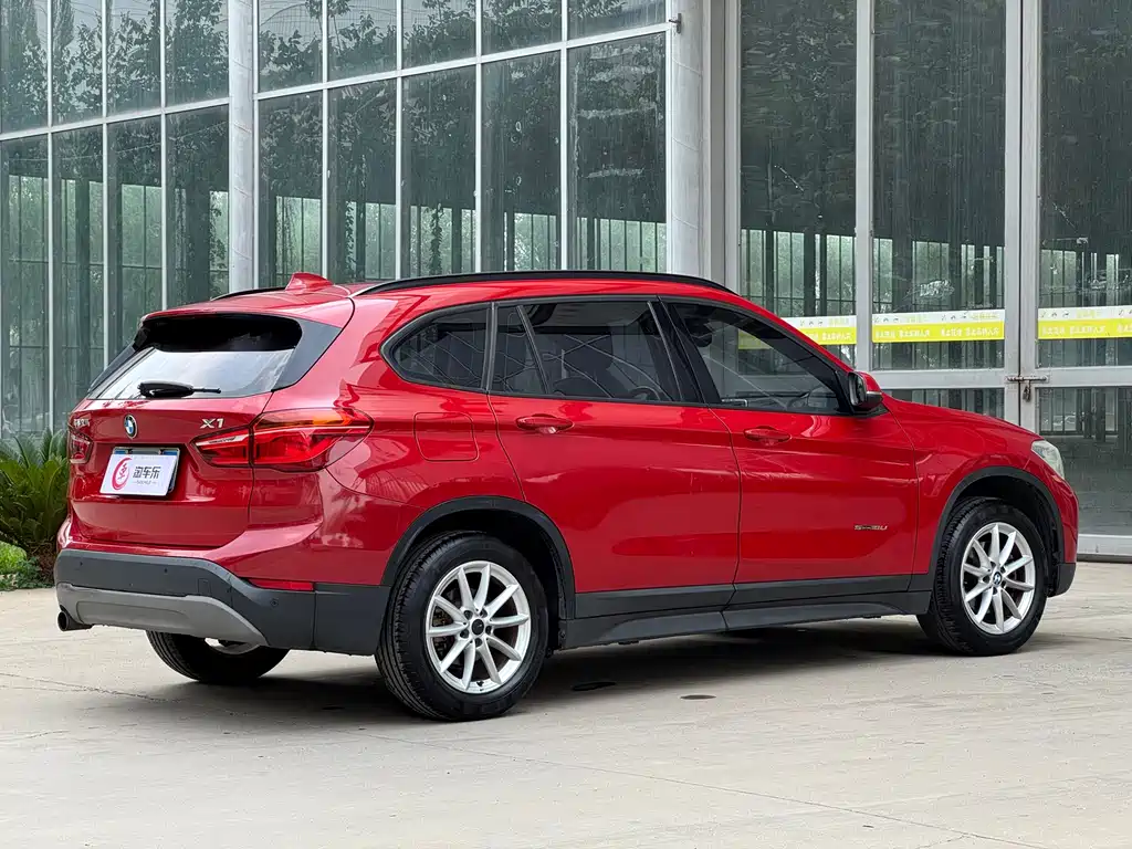 BMW X1 2017 — фото 18