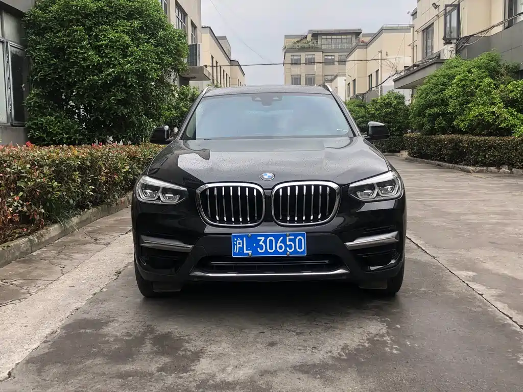 BMW X3 2021 — фото 2