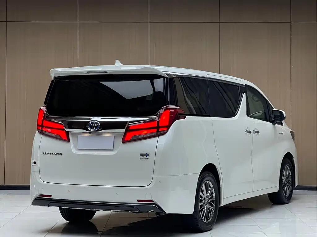 Toyota Alphard 2020