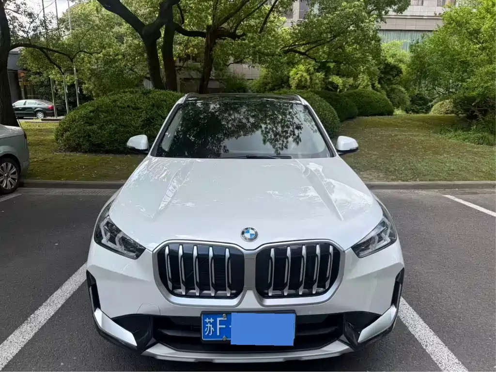 BMW X1 2025 — фото 1