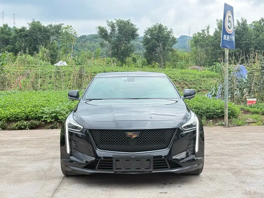 Cadillac CT6 2022