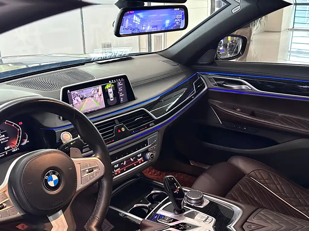 BMW 7 Series 2022 — фото 16