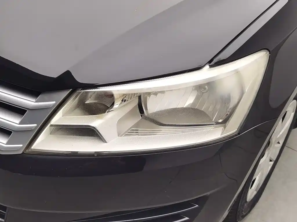 Volkswagen Santana 2014