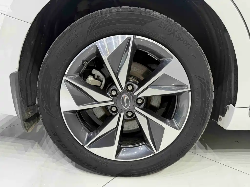 GAC Motor Trumpchi M6 2022 — фото 18