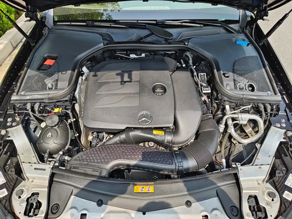 Mercedes-Benz E-Class 2023 — фото 16