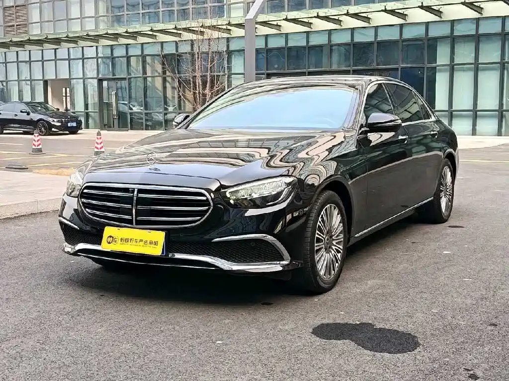Mercedes-Benz E-Class 2023