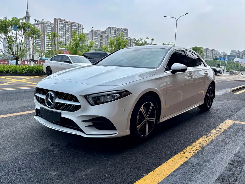 Mercedes-Benz A-Class 2023 — фото 1