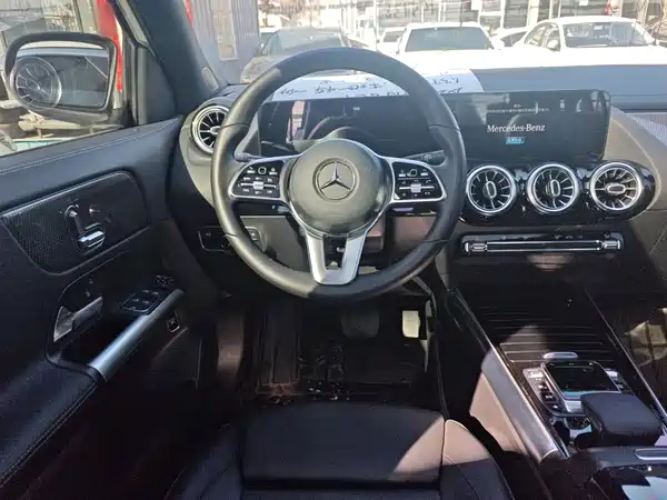 Mercedes-Benz GLA 2021