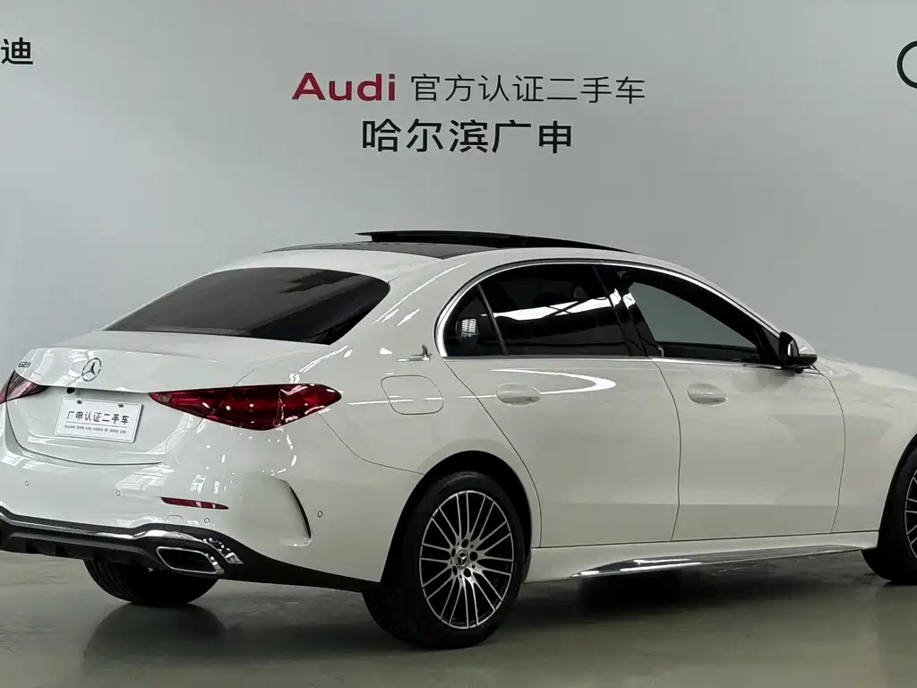 Mercedes-Benz C-Class 2024