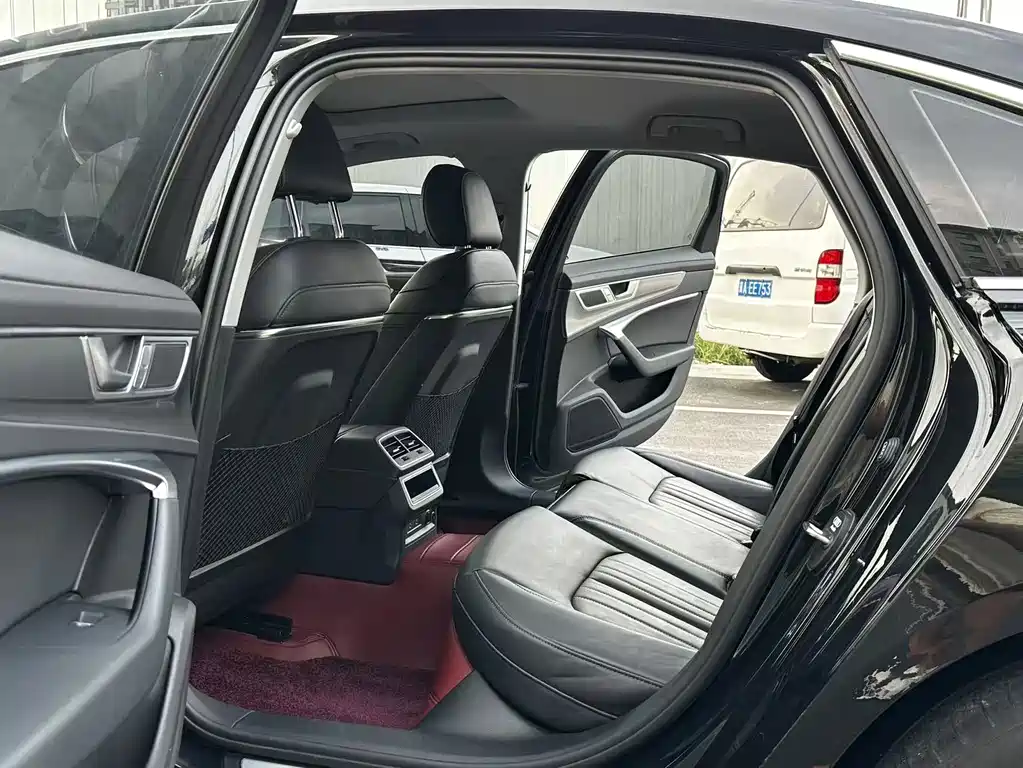 Audi A6L 2023 — фото 13