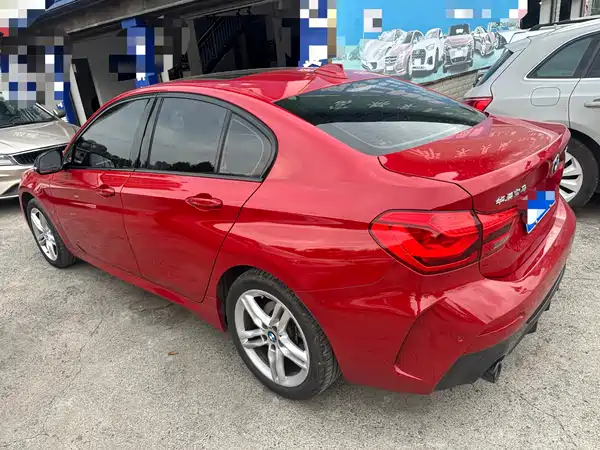 BMW 1 Series 2021