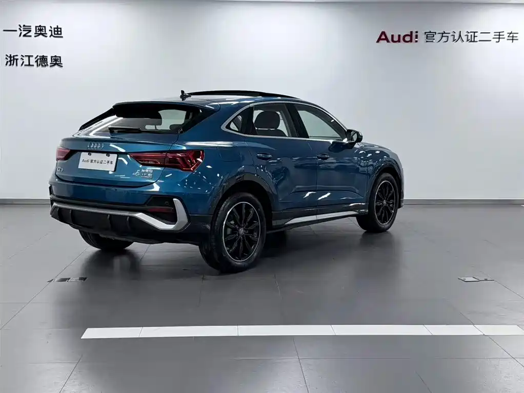 Audi Q3 Sportback 2023 — фото 4