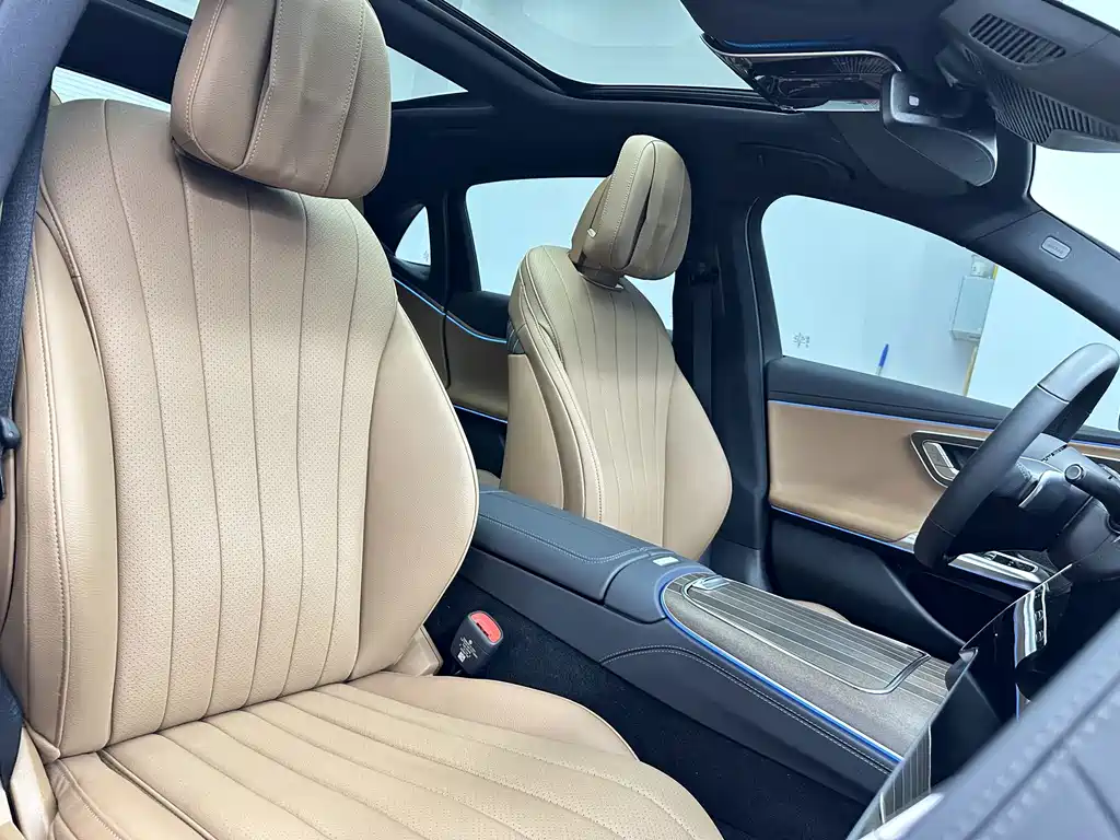 Mercedes-Benz E-Class 2025 — фото 16