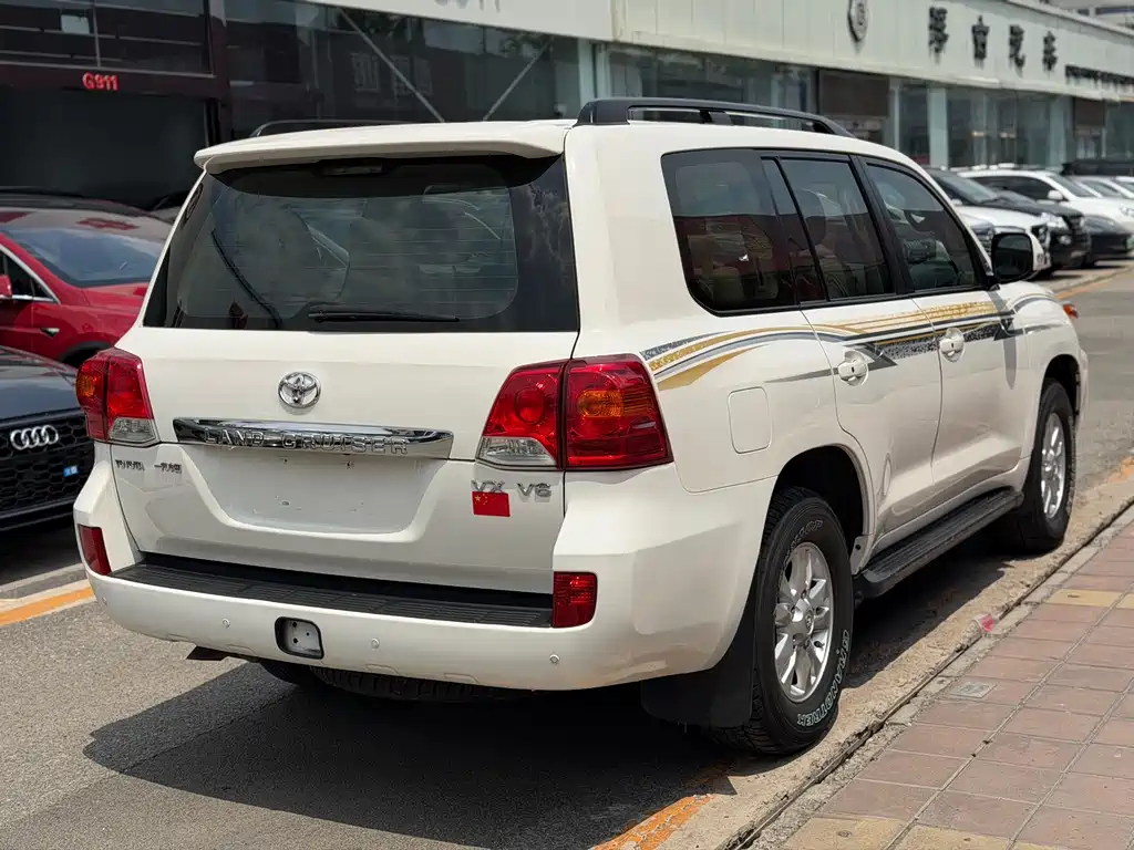 Toyota Land Cruiser 2016 — фото 25
