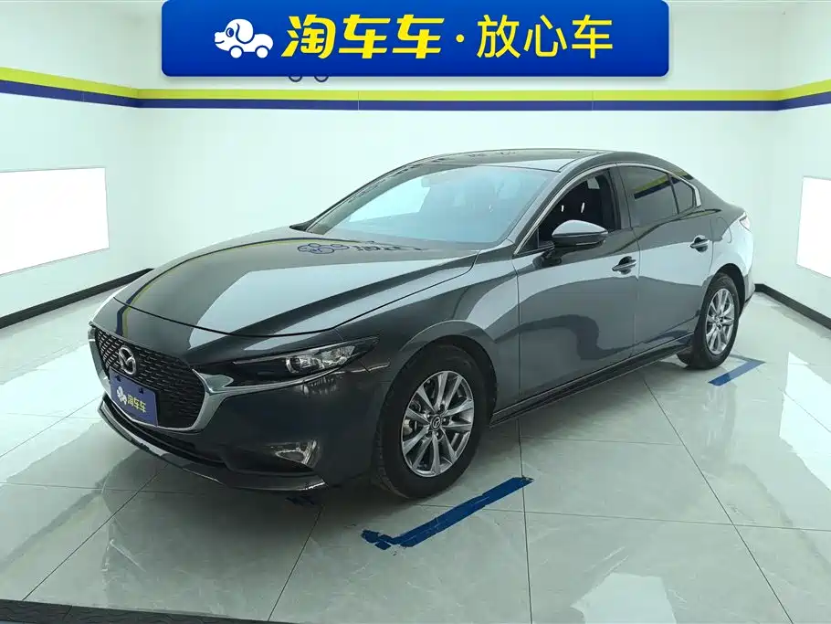Mazda 3 Axela 2022