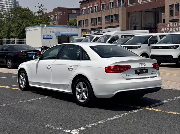 Audi A4L 2013