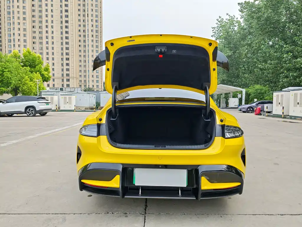 Xiaomi SU7 Ultra 2025 — фото 18