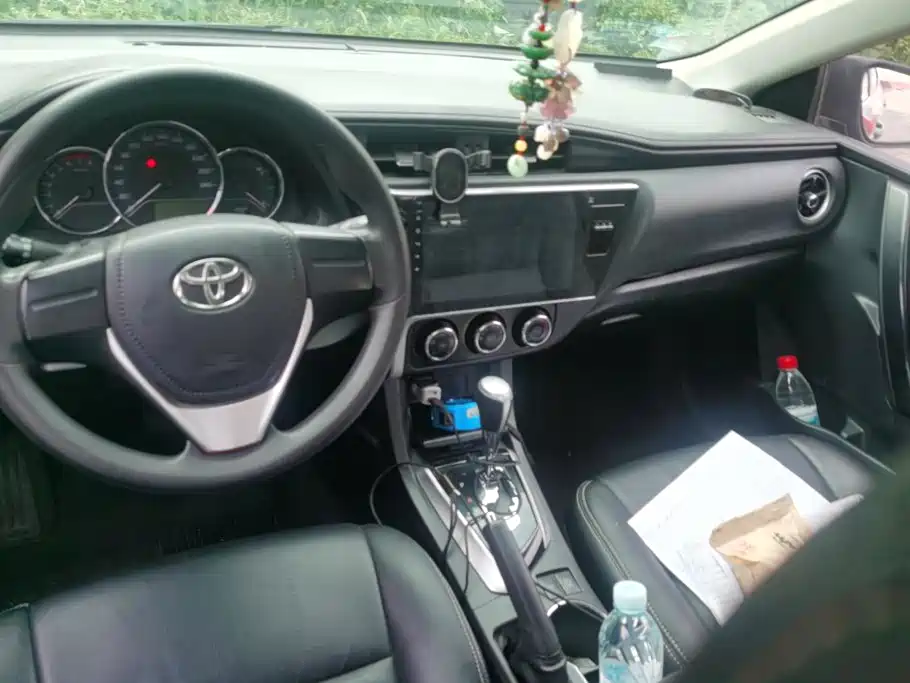 Toyota Corolla 2017 — фото 12