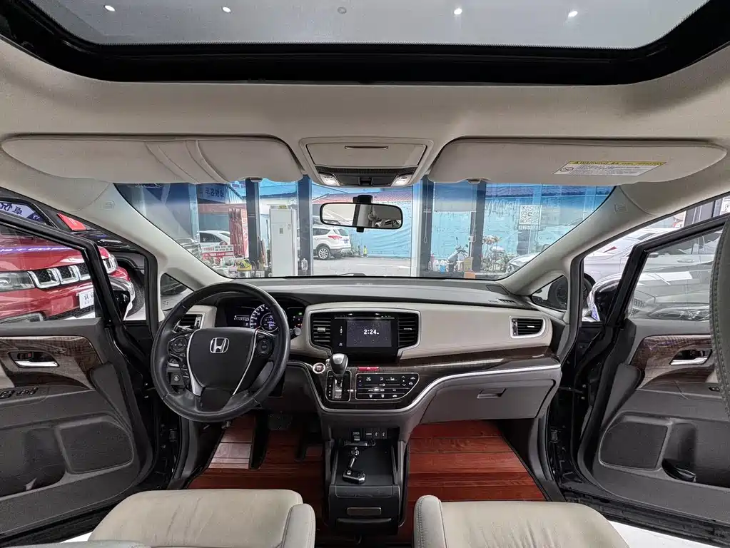 Honda Odyssey 2016 — фото 11