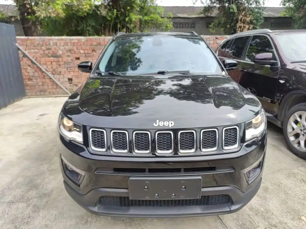 Jeep Compass 2018 — фото 3