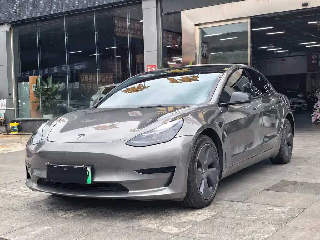 Tesla Model 3 2023