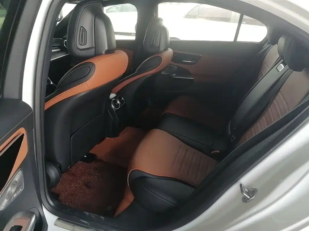 Mercedes-Benz C-Class 2023 — фото 17