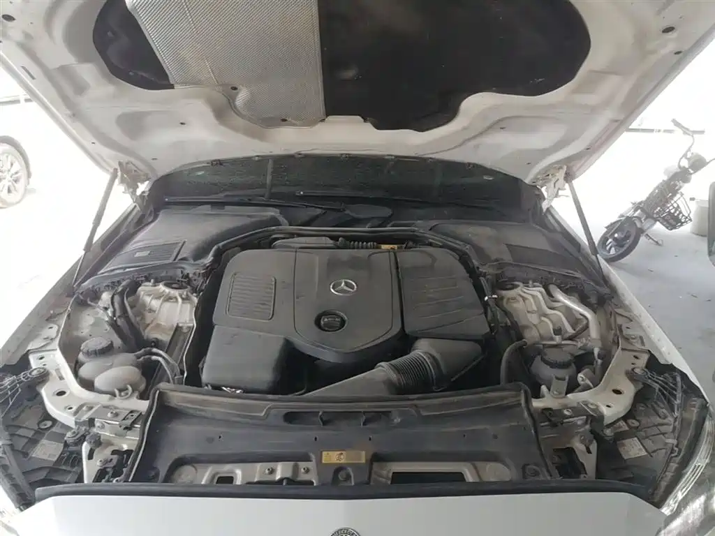 Mercedes-Benz C-Class 2023 — фото 20