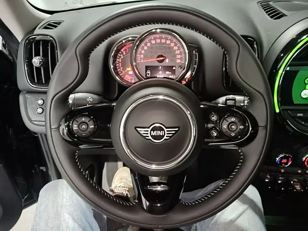 MINI Countryman 2018 — фото 11