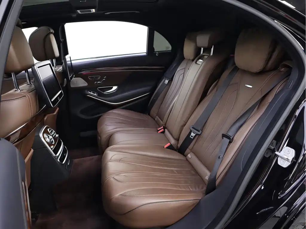 Mercedes-Benz S-Class AMG 2016 — фото 17