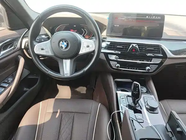 BMW 5 Series 2022