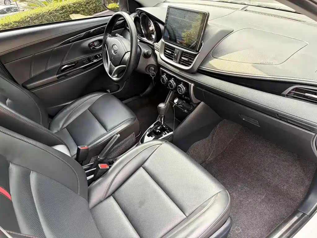 Toyota Yaris L 2020 — фото 8