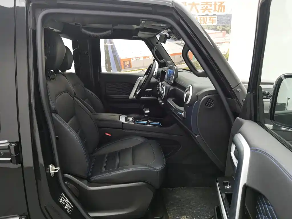BAIC BJ40 2023 — фото 23