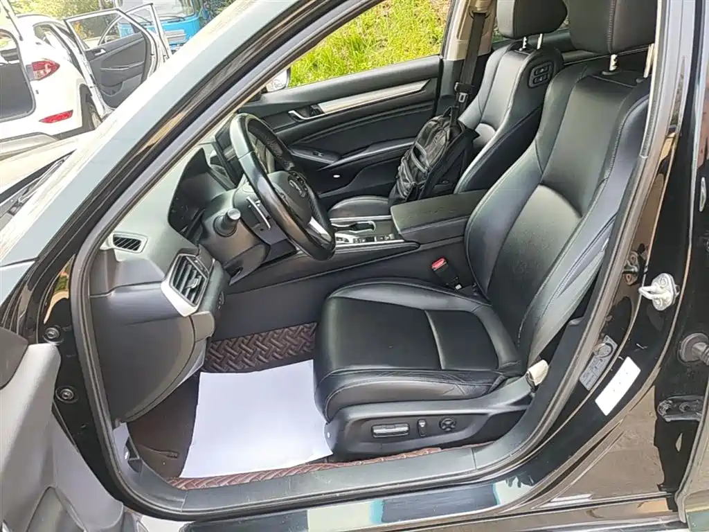 Honda Accord 2020 — фото 15