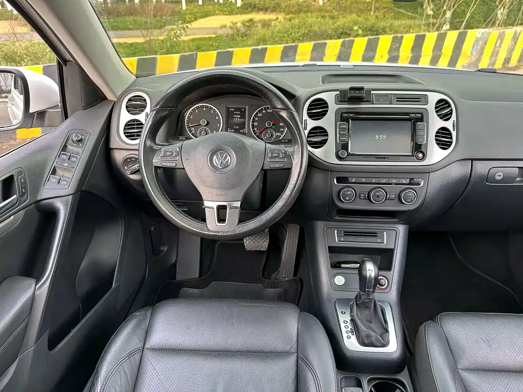 Volkswagen Tiguan 2015 — фото 17