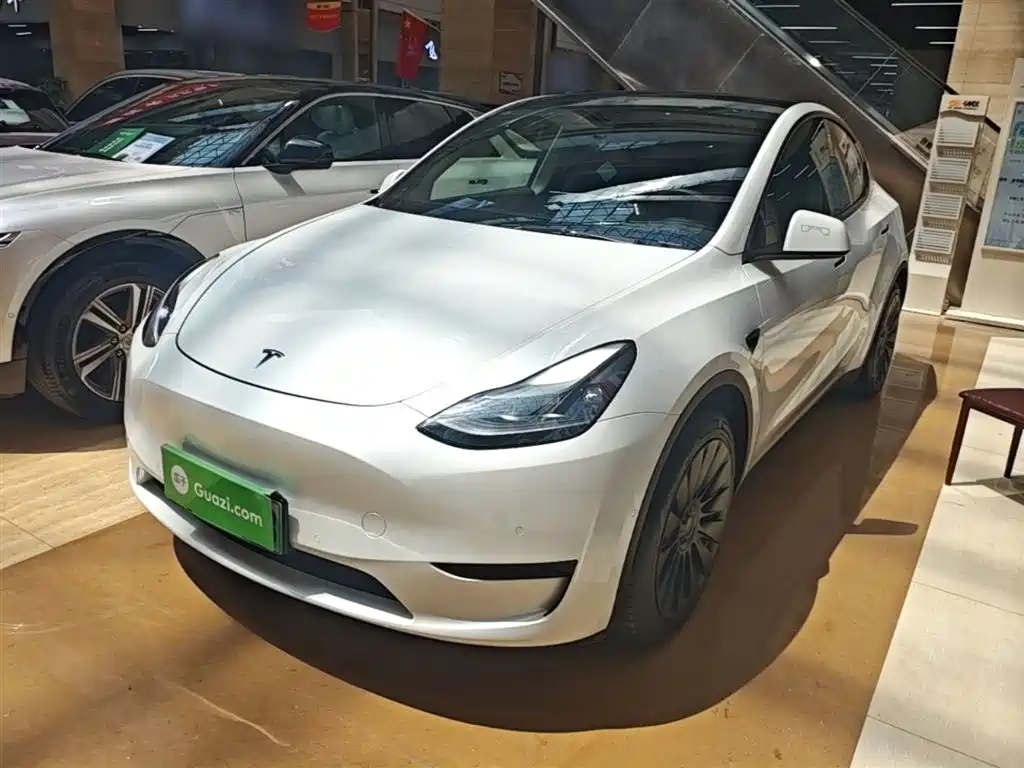 Tesla Model Y 2022 — фото 1