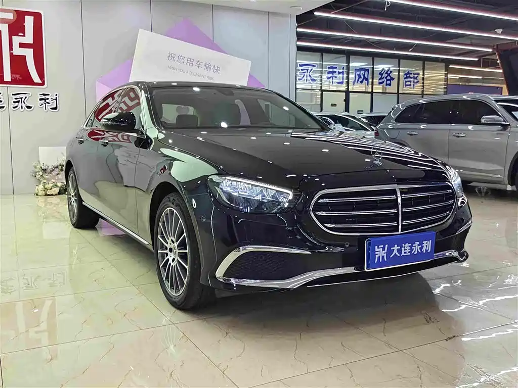 Mercedes-Benz E-Class 2021