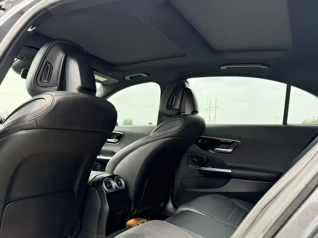 Mercedes-Benz C-Class 2021