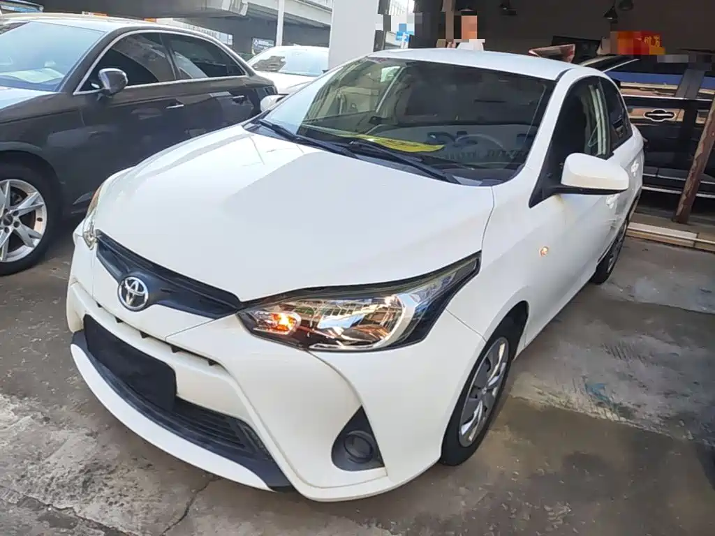 Toyota Yaris L 2019