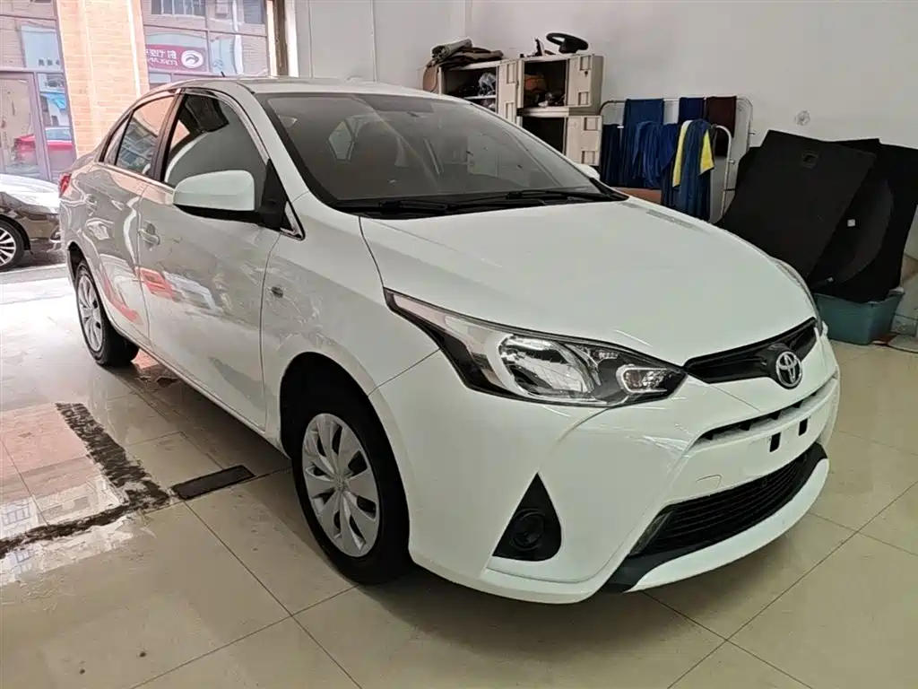 Toyota Yaris L 2020 — фото 4
