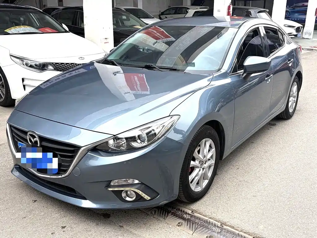 Mazda 3 Axela 2016