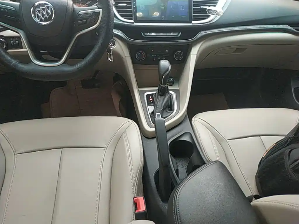 Buick Excelle 2017 — фото 14